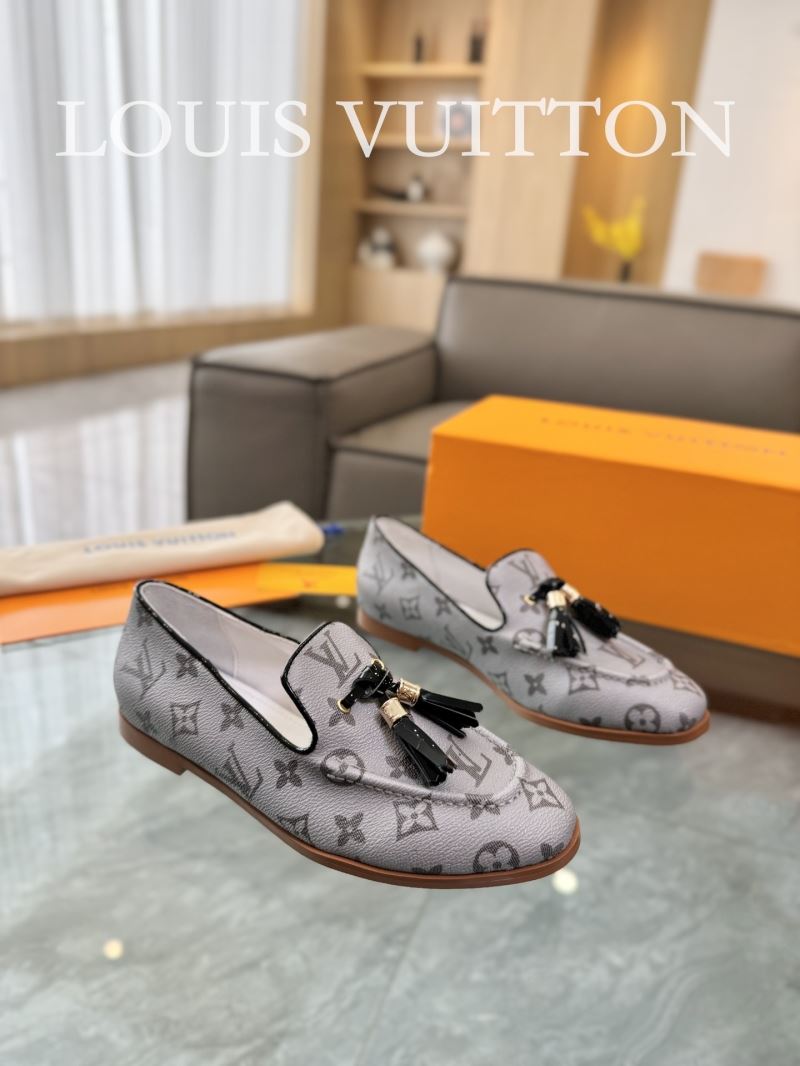 Louis Vuitton Low Shoes